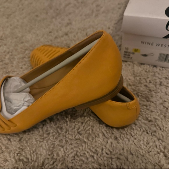 Nine West Huarache Flats - Picture 2 of 5